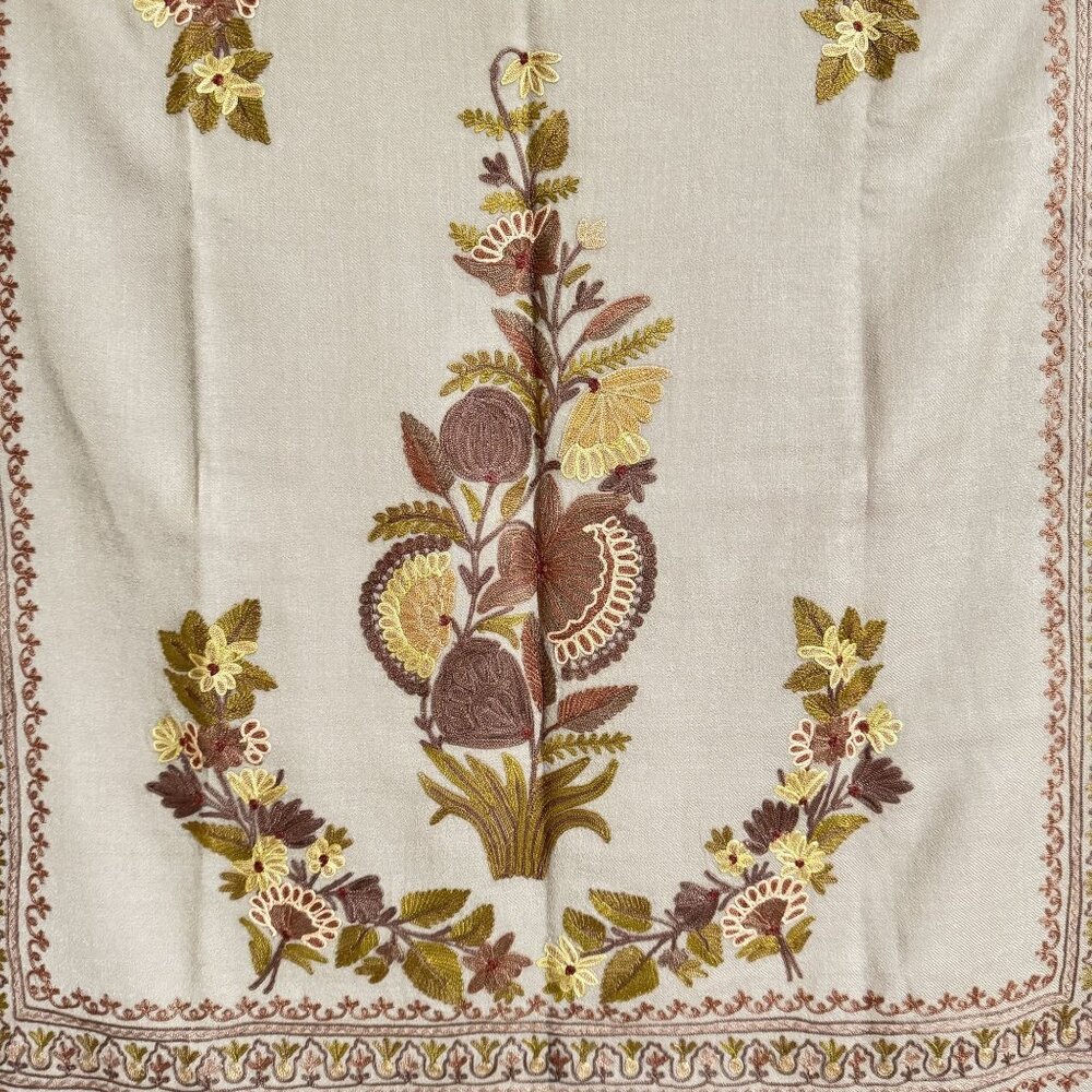 Pashmina Shawl/Scarf Cashmere Wool Womens Gray Embroidered Floral Size 71 x 28" - Picture 4 of 6